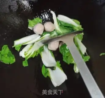 Make Fresh beef noodles step 2