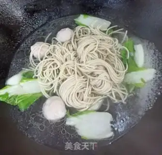 Make Fresh beef noodles step 5