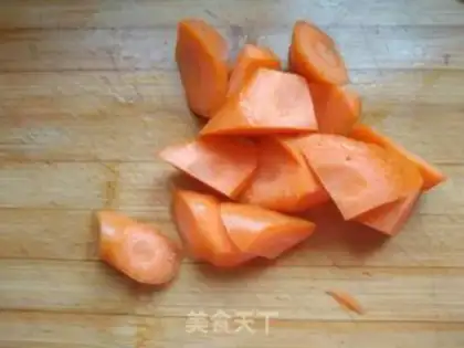 Make A chicken leg with mushrooms step 1