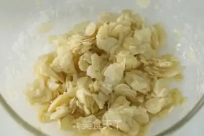 Make Yellow eggs step 1