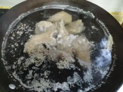 Make Chicken wings and potatoes step 0