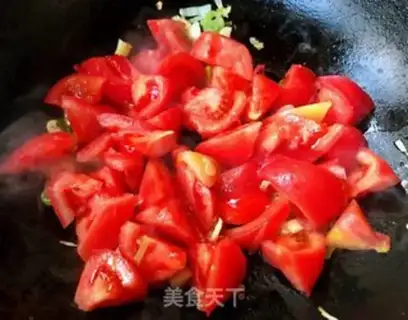 Make Eggs and tomatoes step 5