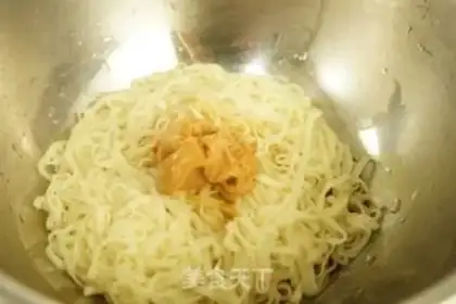 Make Peanut butter noodles step 4