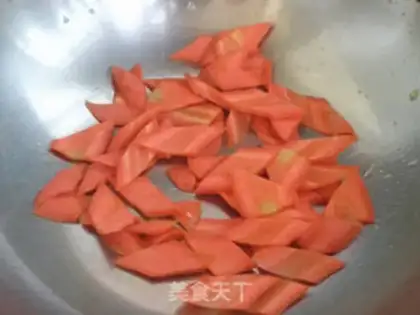 Make Egg carrot onions step 4