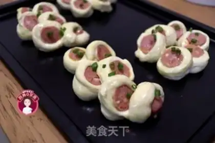 Make Polish sausage wreath bread step 14