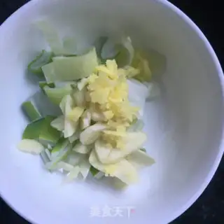 Make Clear the oily moss step 3
