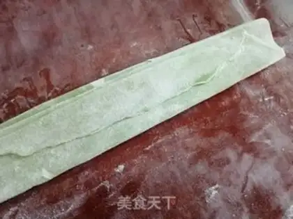 Make Handy spinach noodles step 5