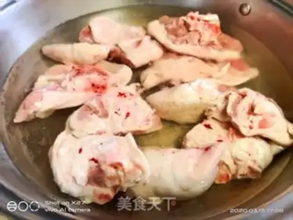 Make Peanut stew pig feet step 0