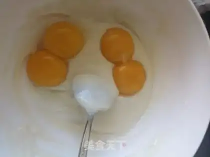 Make Tiger cake roll step 4