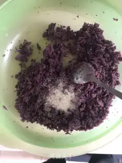 Make Potato sesame cake step 2