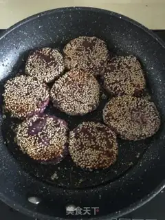 Make Potato sesame cake step 6