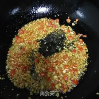 Make Garlic fans step 5