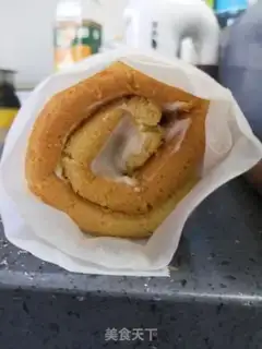 Make Tiger cake roll step 15