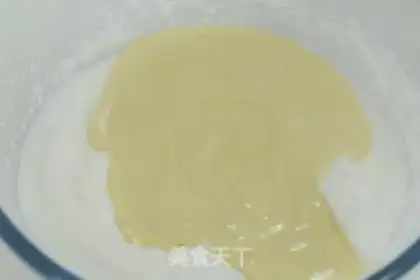 Make Strawberry avalanche cake step 9