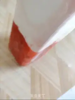 Make Red Strawberry Hand, yogurt step 4