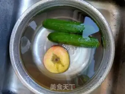 Make cucumber apple yogurt step 0