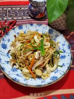 Make Seafood noodles step 10