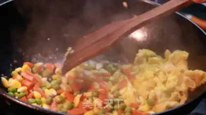 Make Pineapple rice step 6