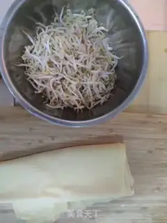 Make Bean sprouts step 0