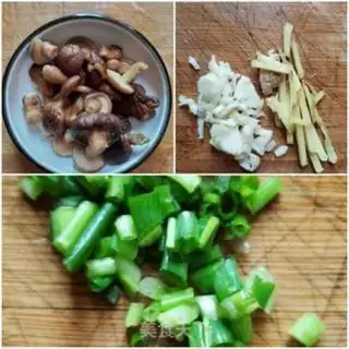 Make Frozen chicken wings of mushroom soy sauce step 1