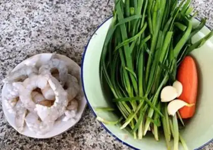 Make Cream carrot and shrimp step 0