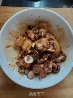 Make Frozen chicken wings of mushroom soy sauce step 4