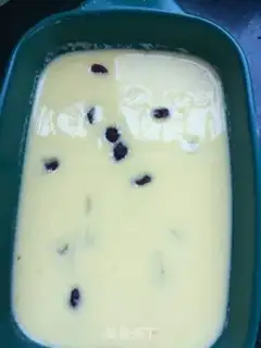 Make Yogurt cake step 6
