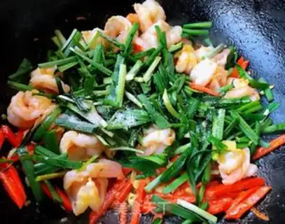 Make Cream carrot and shrimp step 8