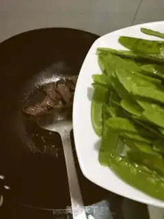 Make Salt beef fried Dutch beans step 2