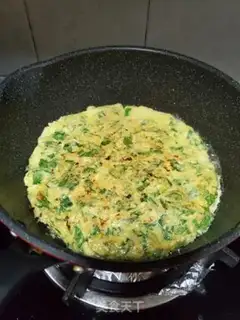 Make A mint omelet step 4