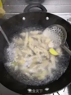 Make Lemon pepper chicken claws step 1