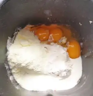 Make Chocolate marble platinum toast. Package step 1