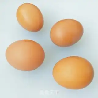 Make Tomato fried eggs step 2