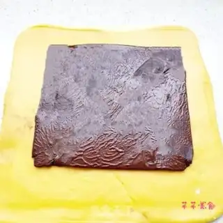 Make Chocolate marble platinum toast. Package step 14