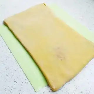 Make Chocolate marble platinum toast. Package step 16
