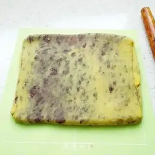 Make Chocolate marble platinum toast. Package step 20