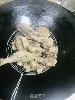 Make Pineapple taco fried duck step 3