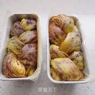 Make Chocolate marble platinum toast. Package step 24