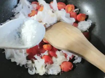 Make Holy fruit, white wood step 4