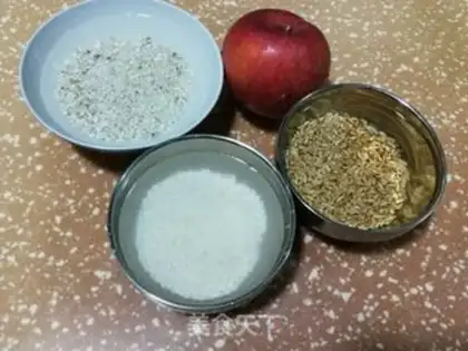 Make Apple oatmeal step 0