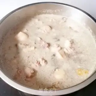 Make Chicken sauce and duck legs step 3