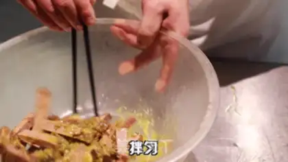 Make Scratches of garlic beef step 3