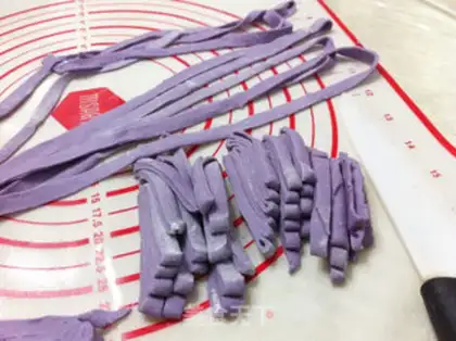 Make Homemade pure natural colour manual Noodles step 6