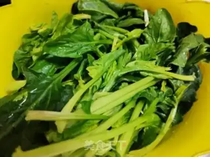Make Emerald white mushroom soup step 0