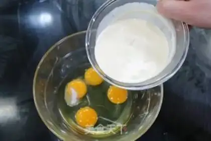 Make Peach Tiramisu step 3