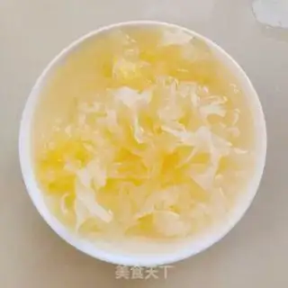 Make Pineapple silver ear soup step 0