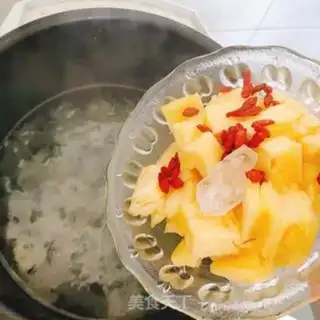 Make Pineapple silver ear soup step 4