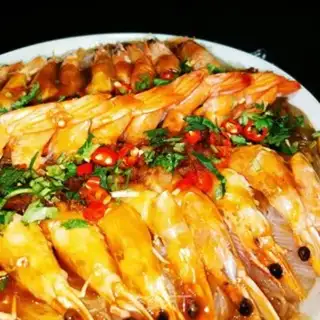 Make A garlic fan with a shrimp back step 0