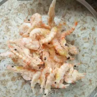 Make Shrimp fried oil mushrooms step 1