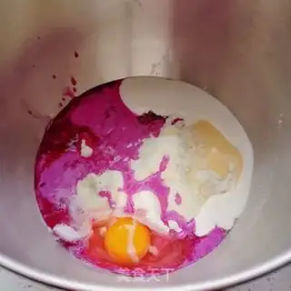 Make Flamingo butter bread step 3